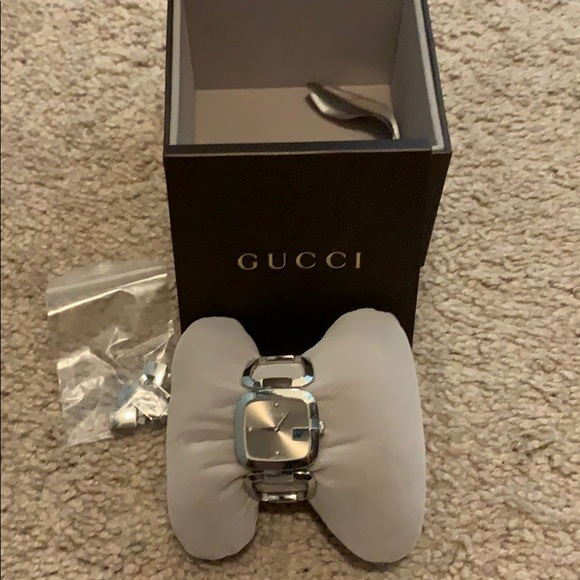 Gucci Watch - Picture 3 of 3